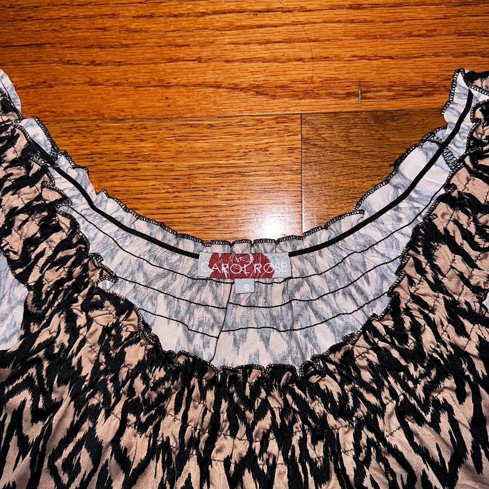 Excellent Condition Carol Rose Tank Blouse. - Picture 2 of 3